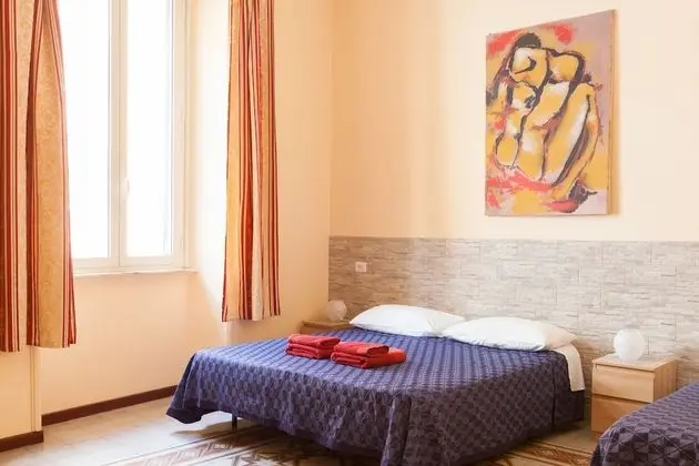 Üç Kişilik Oda, Özel Banyo (external)