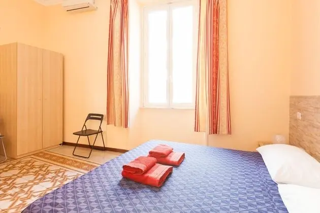 Üç Kişilik Oda, Özel Banyo (external)