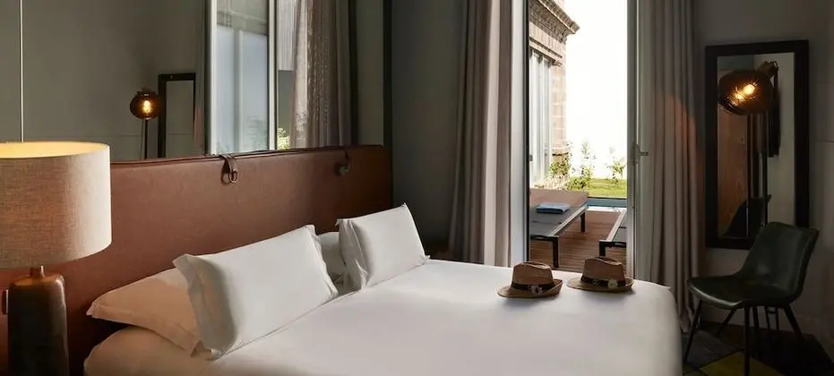 Superior Tek Büyük Yataklı Oda, Havuz Kullanımı (Adults Only)