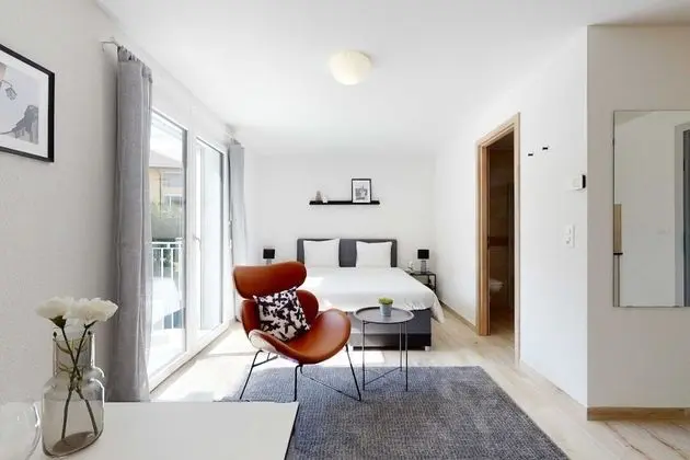 Basic Stüdyo, 1 Büyük (Queen) Boy Yatak