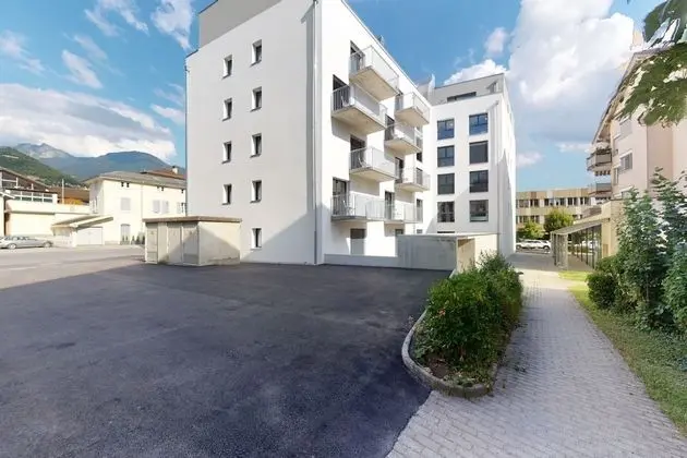 Basic Stüdyo, 1 Büyük (Queen) Boy Yatak