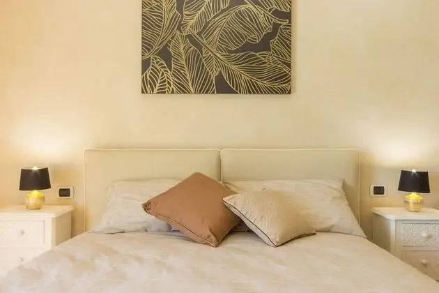 Family Oda, 1 Büyük (Queen) Boy Yatak ve Çekyat, Sigara İçilmez