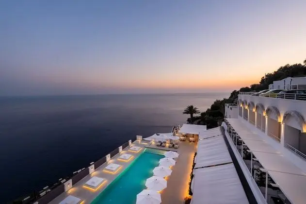 Deluxe Terrace