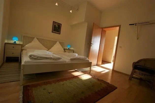 Apart Daire (No. 103)