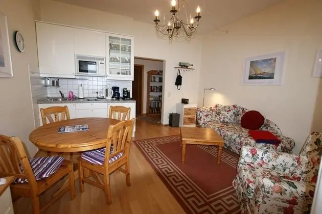 Apart Daire (No. 103)