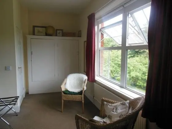 Family Tek Büyük veya İki Ayrı Yataklı Oda