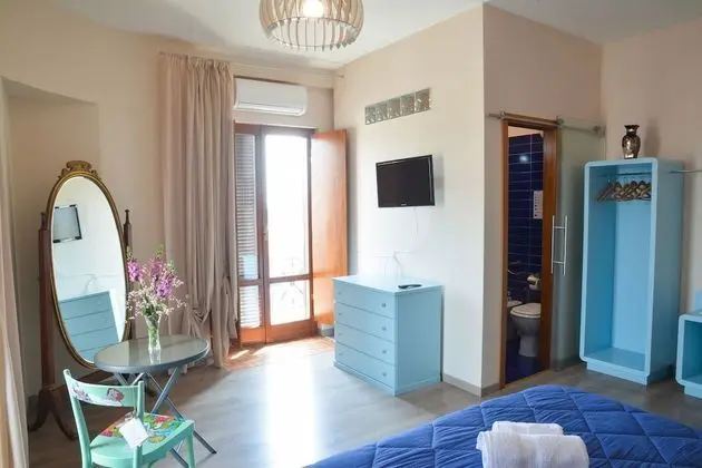 Comfort Tek Büyük Yataklı Oda, Teras, Şehir Manzaralı (Blu)