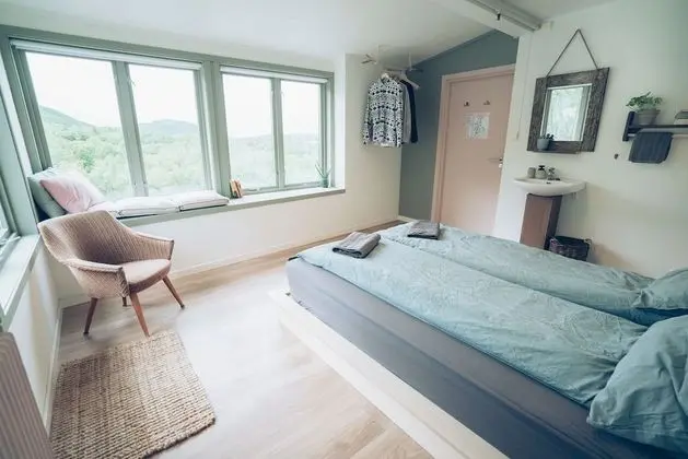 Grand Tek Büyük Yataklı Oda, Ortak Banyo