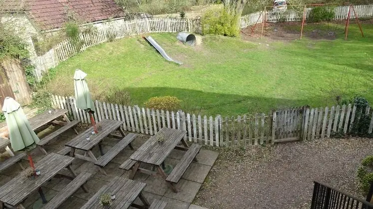 Standard Tek Büyük veya İki Ayrı Yataklı Oda, Birden Çok Yatak, Küvet, Bahçe Manzaralı