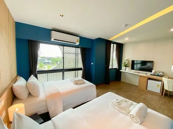 Deluxe Room Twin Bed