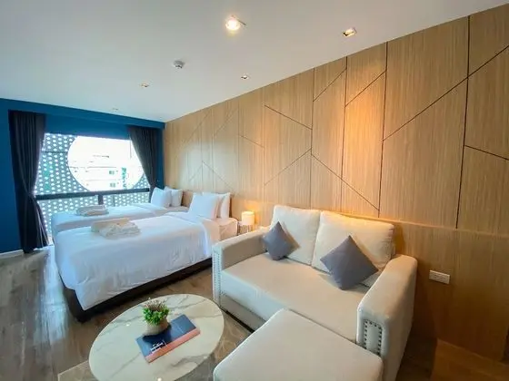 Grand Deluxe