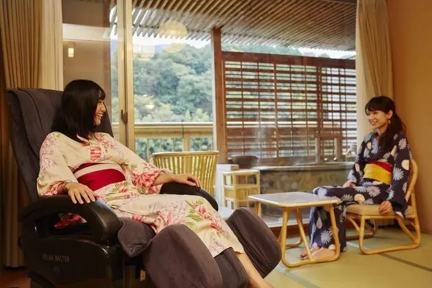 Japanese Style Room with an open air bath  :15 Minutes from ITM by Taxi, Tatoo may not be allowed.