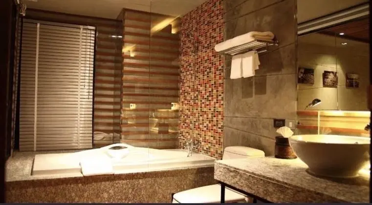 Premier Room, Balcony
