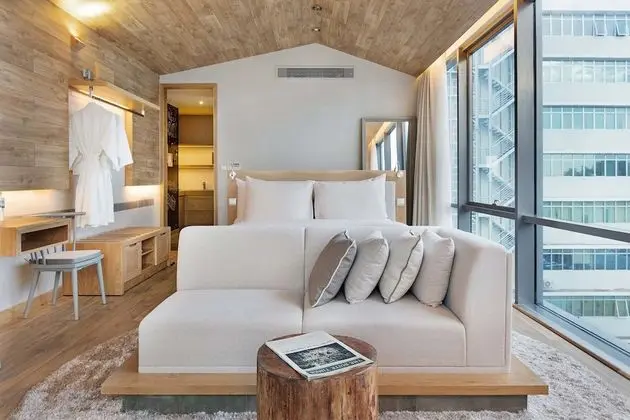 Signature Tek Büyük Yataklı Oda (Corner Suite)