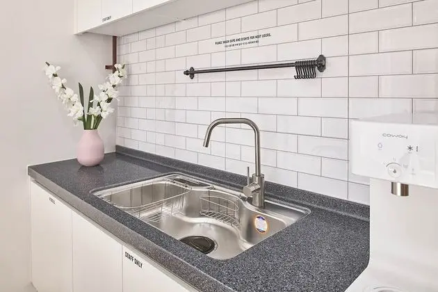 202