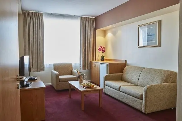 King Suite, 1 King Bed & Lounge with Sofa Bed