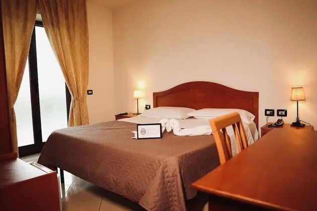 Standard Tek Büyük veya İki Ayrı Yataklı Oda