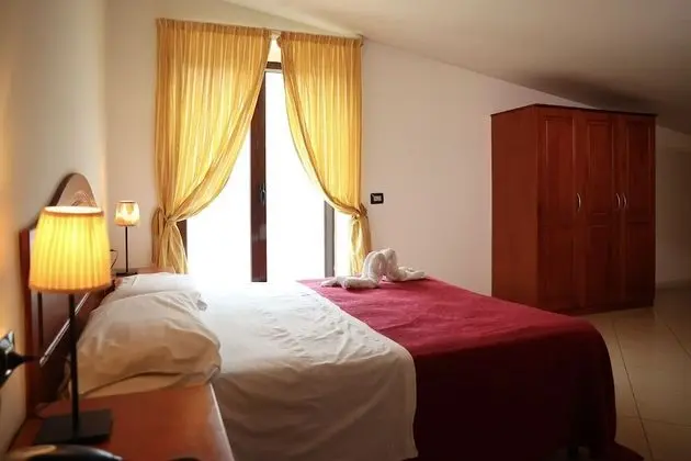 Standard Tek Büyük veya İki Ayrı Yataklı Oda