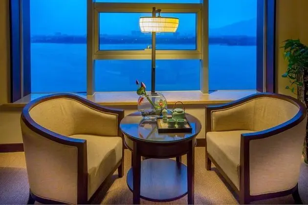 Executive Oda, Nehir Manzaralı