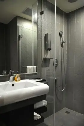 Comfort Tek Büyük Yataklı Oda, Penceresiz