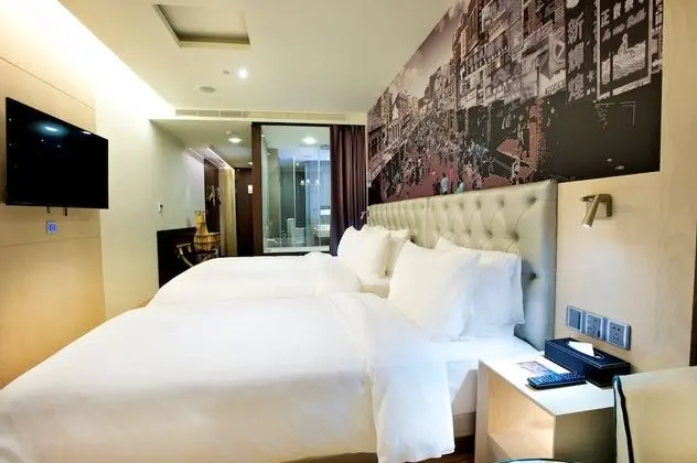 Deluxe Üç Kişilik Oda