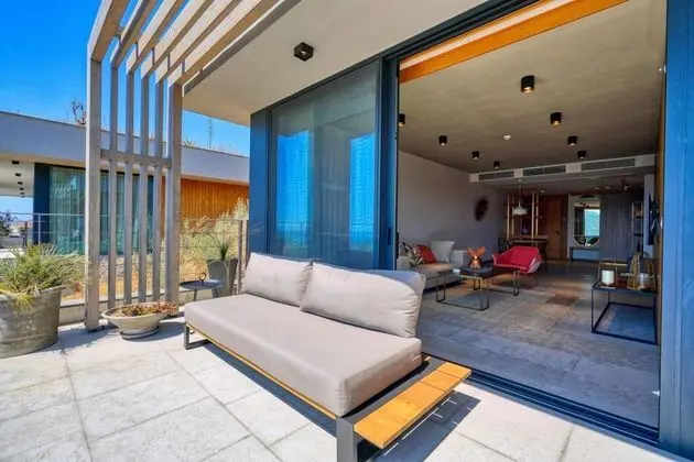 1+1 Residence Sea View With Terrace, Deniz Manzaralı, Balkonlu
