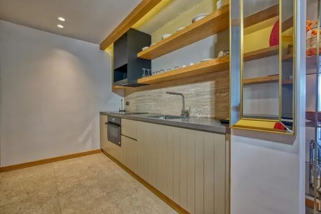1+1 Residence Sea View With Terrace, Deniz Manzaralı, Balkonlu