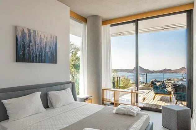 3+1 Villa Residence With Large Private Pool, Deniz Manzaralı, Havuzlu