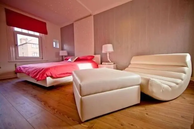 Luxury Tek Büyük Yataklı Oda
