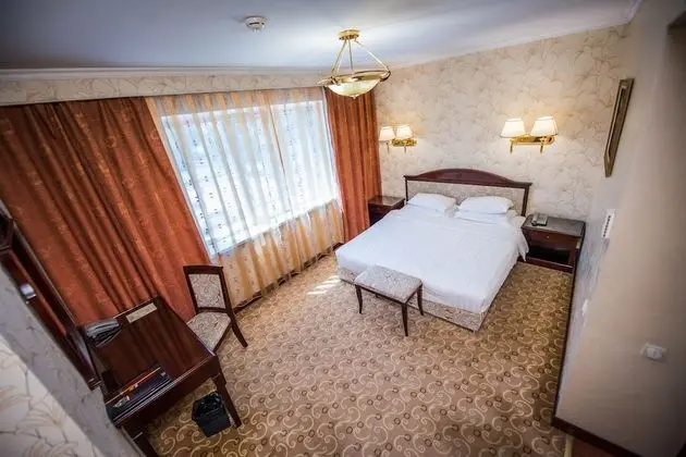 Business Tek Büyük Yataklı Oda, 1 En Büyük (King) Boy Yatak