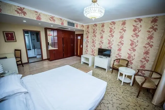 Junior Süit, 1 En Büyük (King) Boy Yatak, Balkon
