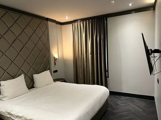 Large Standard Room