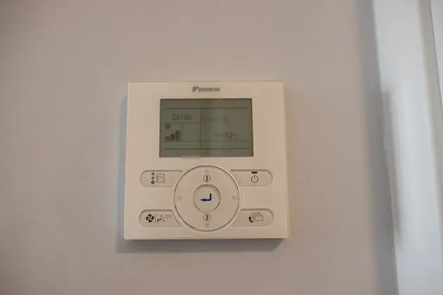 Classic Tek Büyük veya İki Ayrı Yataklı Oda