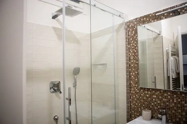 Classic Tek Büyük veya İki Ayrı Yataklı Oda