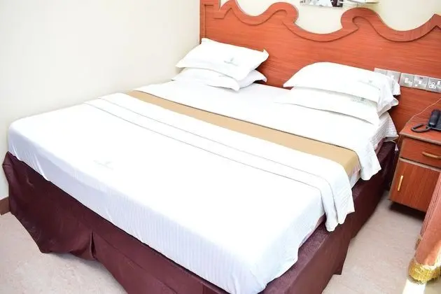 Royal Oda, 1 En Büyük (King) Boy Yatak, Engellilere Uygun, Şehir Manzaralı