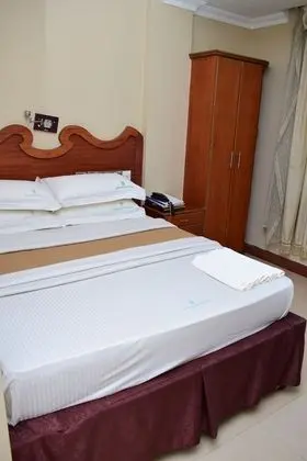 Royal Oda, 1 En Büyük (King) Boy Yatak, Engellilere Uygun, Şehir Manzaralı