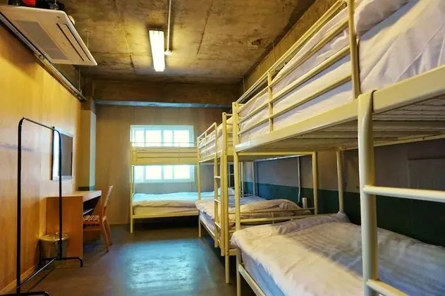 Ortak Ranzalı Oda, Sadece kadınlar için (6 beds)