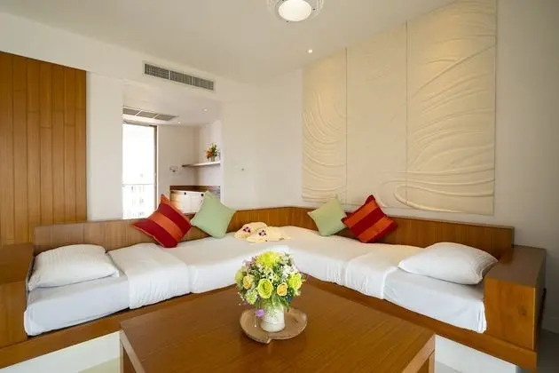 Family Suite with Spa Bath (80 sq.m.)