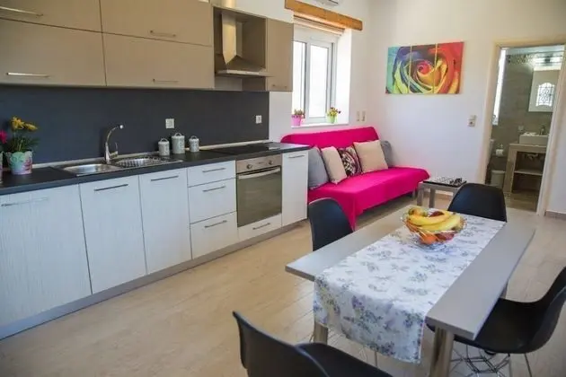Deluxe Apart Daire, Zemin Kat