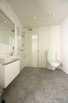 Superior Oda (Possible with interconnected room)