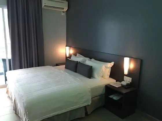 Standard King Room