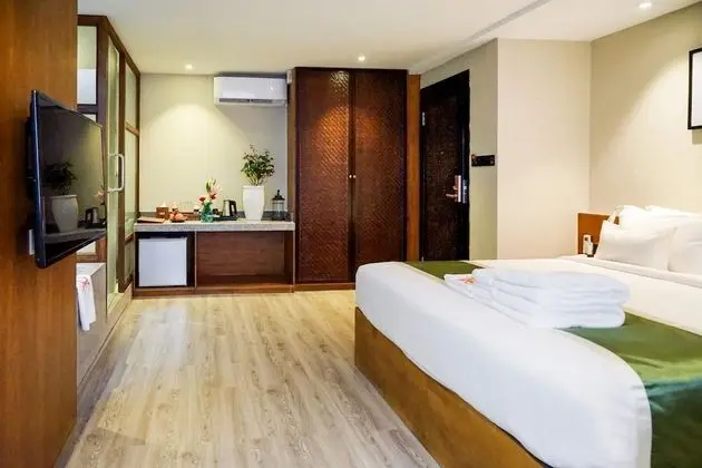 Deluxe Tek Büyük Yataklı Oda