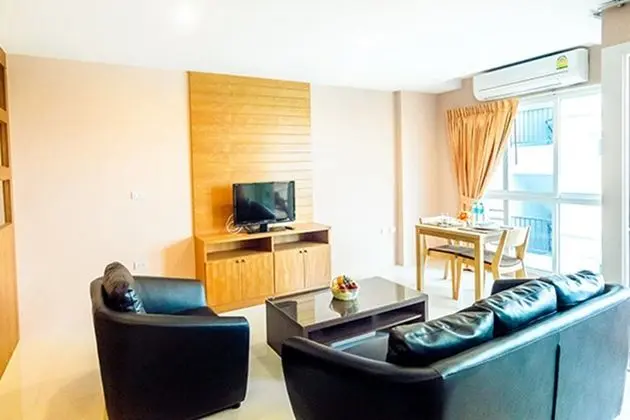 1 Bedroom Apartment