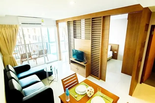 1 Bedroom Apartment