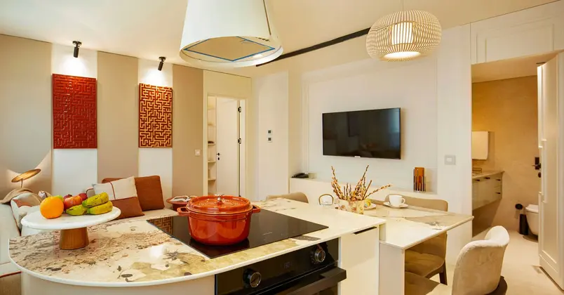 1+1 Suite Custom Residences