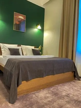 Luxury Tek Büyük Yataklı Oda