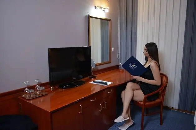 Junior Tek Büyük Yataklı Oda