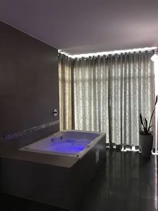 Deluxe Stüdyo Süit, 1 En Büyük (King) Boy Yatak