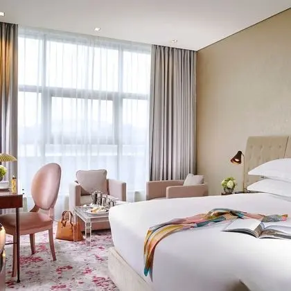 Luxury Tek Büyük Yataklı Oda