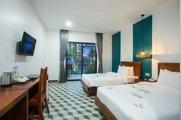 Suite Family With Garden Pool View - Free 2 Way Airport Transfer